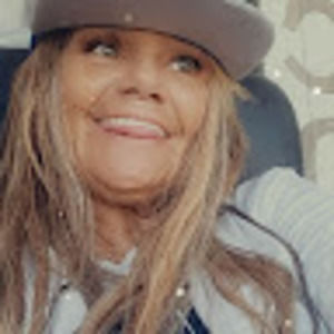 Meet your Posher, Alison